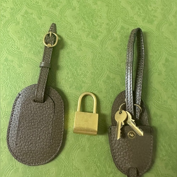 Gucci Savoy Large Duffle Bag - Picture 3 of 7